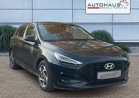 Hyundai i30 Family *NAVI*SITZHEIZUNG*KAMERA*