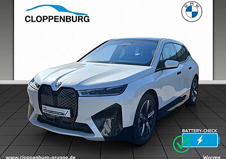 BMW iX xDrive40 Head-Up+Laser+AHK+Pano+Soft-Close+Klimaau