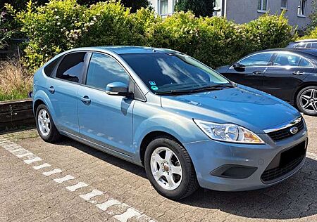Ford Focus 1.6 Benziner Style