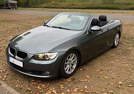 BMW 320i 320 E93 Cabrio Aut. Sehr gepflegt, wenig KM