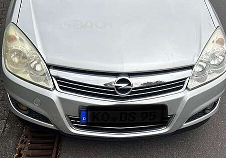 Opel Astra Edition