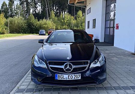 Mercedes-Benz E 200 Pano/Volleder/Scheckh./service neu