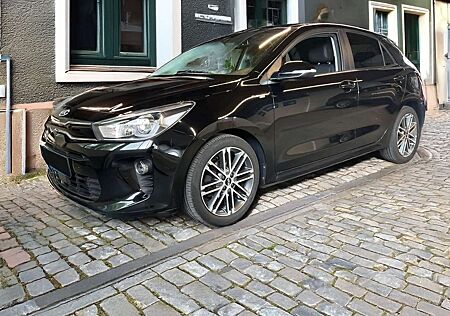 Kia Rio Platinum Edition