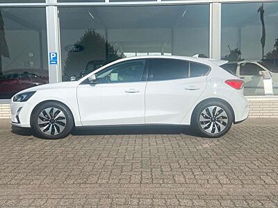 Ford Focus Lim. AHK Navi B&O Soundsystem