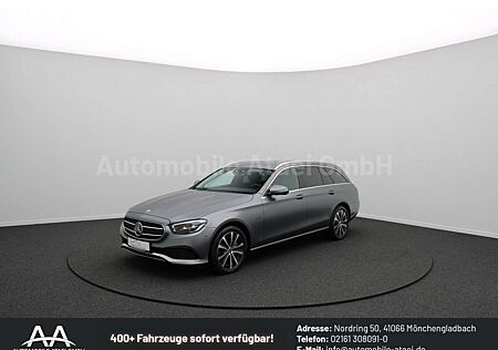 Mercedes-Benz E 300 de 4Matic Avantgarde *designo magno Lack*