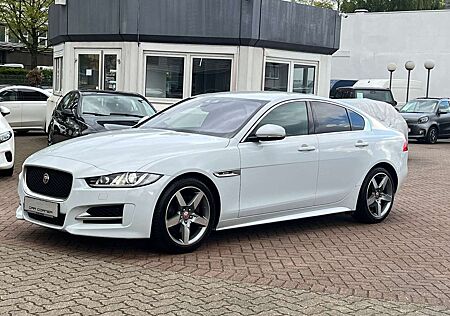 Jaguar XE R-SPORT ACC HUD STHZ KAMERA NAVI LEDER TAURUS