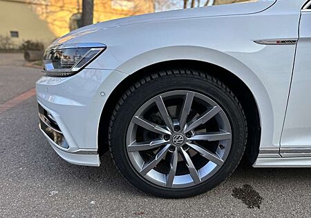 VW Passat Variant Volkswagen 2.0 TDI Highline R Line 4Motion