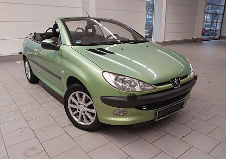 Peugeot 206 CC. Cabrio.1.6i. 109ps. Klima. Alu. TÜV. 9-25