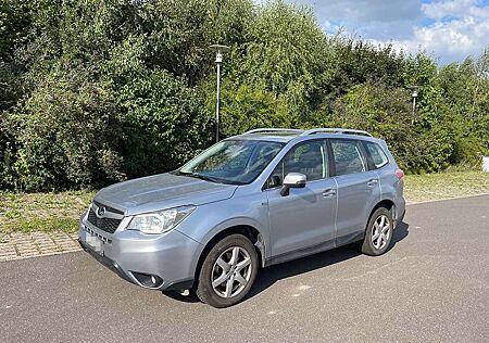 Subaru Forester 2.0D AUTOMATIK 4X4 XENON KLIMA AHK