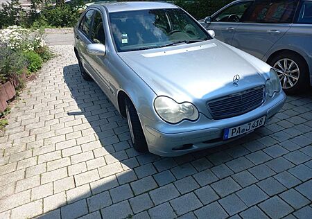 Mercedes-Benz C 180 T Kompressor Classic