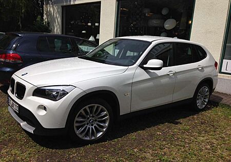 BMW X1 xDrive18d Allrad/Sitzh./Leder/Anhängerkupplung