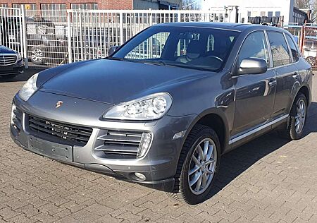 Porsche Cayenne 3.0 D+AT+Xenon+Panorama+Alcantara