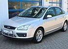 Ford Focus 1.6 Ti-VCT Ghia TOP Zustand