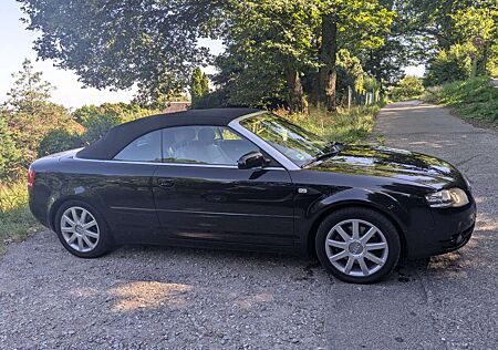 Audi A4 Cabriolet 3.0 TDI DPF quattro tiptronic