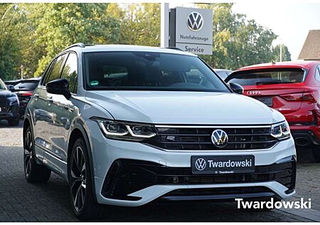 VW Tiguan Volkswagen R-Line Black Style Matrix Pano AHK ACC