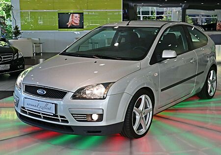 Ford Focus Lim. Sport*KLIMAAUT*PDC*ALU 17 Zoll*BC*