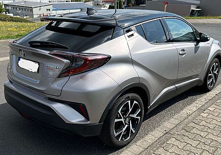 Toyota C-HR Hybrid Style Selection, 1. Hand, 46000km, AHK