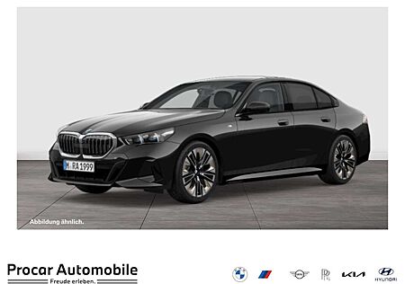 BMW 520 i Limousine M Sport AHK Pano Standheiz. DA+ H/K PA