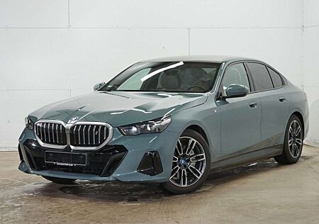 BMW i5 40 eDrive M Sport /PANORAMA / Iconic Glow/B&W