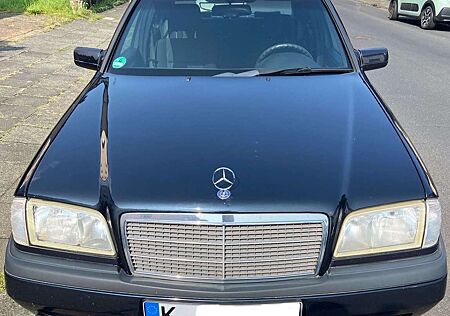 Mercedes-Benz C 180 Classic