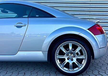 Audi TT 1.8 T Coupe Quattro Xenon BOSE Leder aus 2. Hand