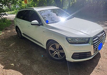 Audi Q7 3.0 TDI quattro tiptronic