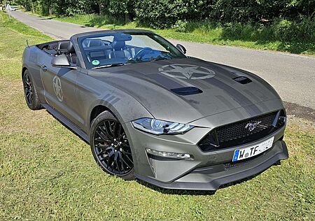 Ford Mustang MagneRide, Deutsches Fahrzeug, Alcantara