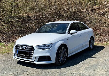 Audi A3 S-Line 1.5 TFSI Limousine mit Standheizung