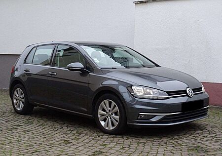 VW Golf Volkswagen 1.6 TDI (BlueMotion Technology) DSG Comfortline