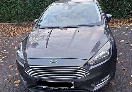 Ford Focus 1.0 EcoBoost Start-Stopp-System Titanium