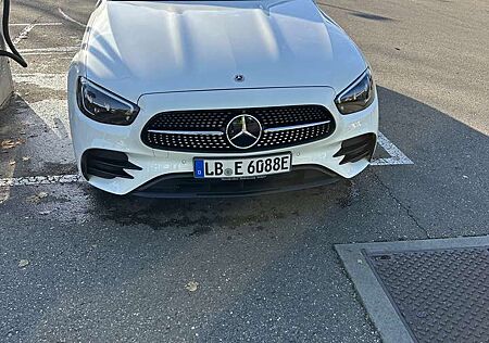Mercedes-Benz E 300 de T 9G-TRONIC AMG Line