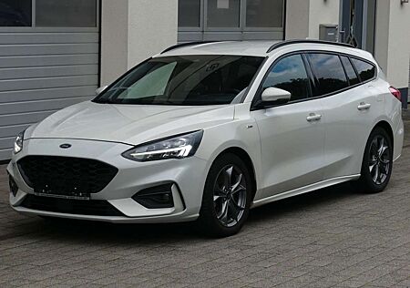 Ford Focus Turnier ST-Line*AHK schwenkbar*