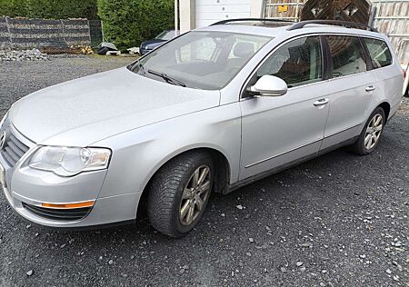 VW Passat gebraucht kaufen VW Passat Volkswagen Trendline*200PS*AUTOMATIK*LEDER*KLIMA*GSHD*AHK*