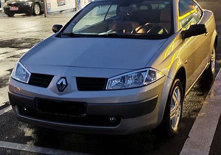 Renault Megane 2.0 Coupe-Cabriolet Privilege