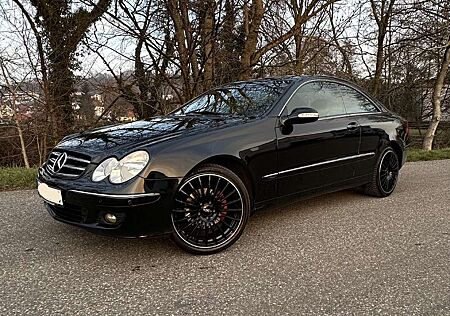 Mercedes-Benz CLK 220 Coupe CDI Automatik Avantgarde DPF