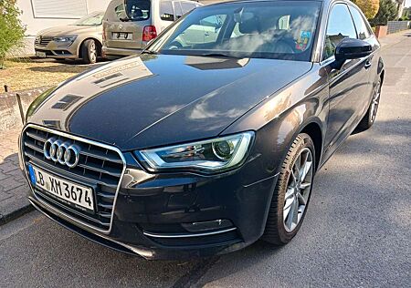 Audi A3 attraction NAVI XENON INSPEKTI TUV NEU