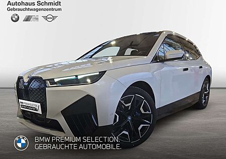 BMW iX xDrive40 Sportpaket*22"*LC Prof.*HUD*AHK*H/K*DAB*S