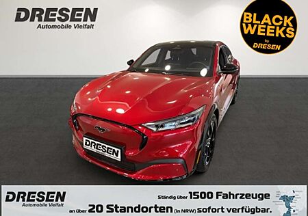 Ford Mustang Mach-E AWD Premium + Panoramadach + Technologiepaket Plus
