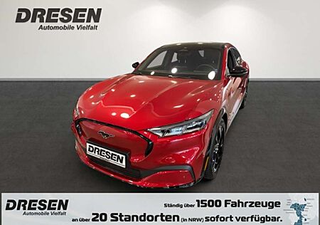 Ford Mustang Mach-E AWD Premium + Panoramadach + Technologiepaket Plus