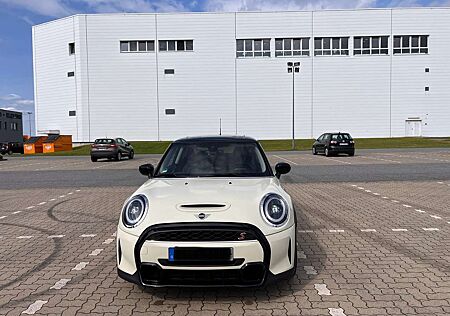 Mini Cooper S Top Ausstattung Wenig KM!