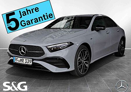 Mercedes-Benz A 250 e AMG MBUX+RüKam+M-LED+AHK+Distro+Smartph.