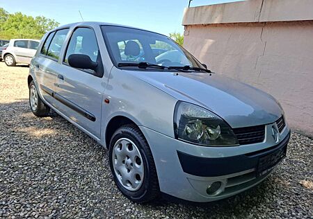 Renault Clio 1.2 16 V RT
