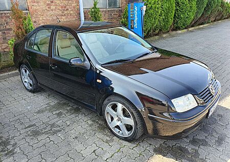 VW Bora Volkswagen 2.3 V5 Highline