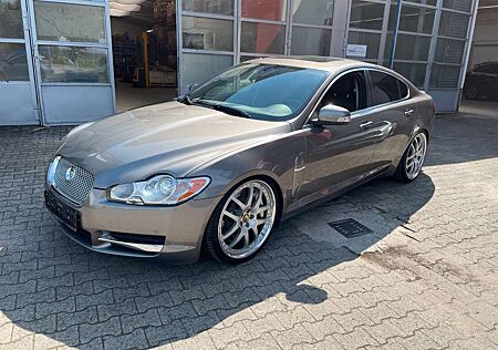 Jaguar XF 4.2 V8 Super/B&W/Leder/Brembo/