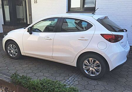 Mazda 2 SKYACTIV-G 75 M HYBRID Center-Line