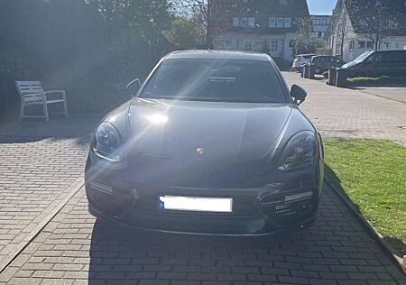 Porsche Panamera Turbo