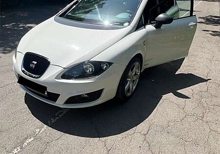 Seat Leon 1.8 TSI Sport 4.000€ bis 27.07