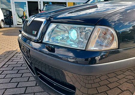 Skoda Octavia Combi RS Xenon DAB Teilleder AHK