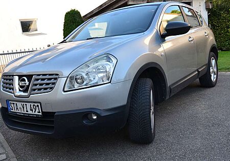 Nissan Qashqai 2.0 4 x 4 visia