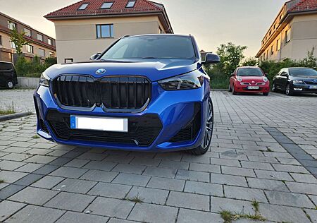 BMW X1 xDrive23i
